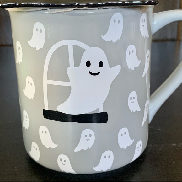 Flying Ghosts Haunted House Figural Topper Mug - Picture 3 of 11